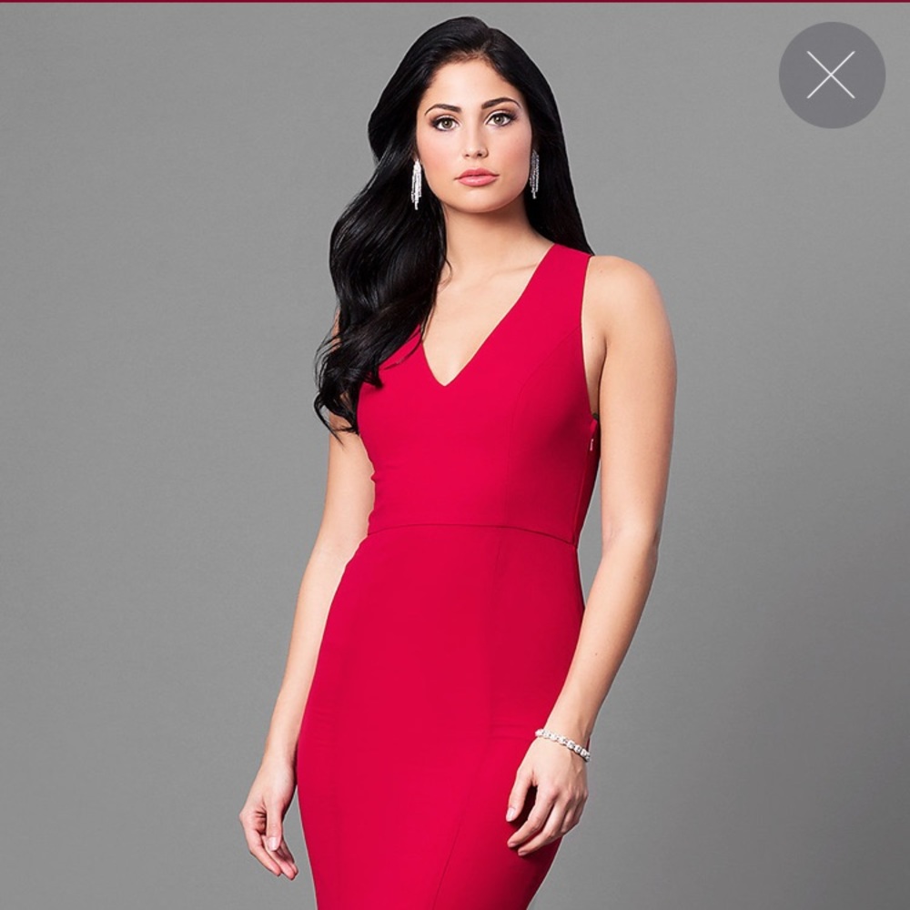 Long Red V-Neck Chiffon Prom Dress with Back Bow